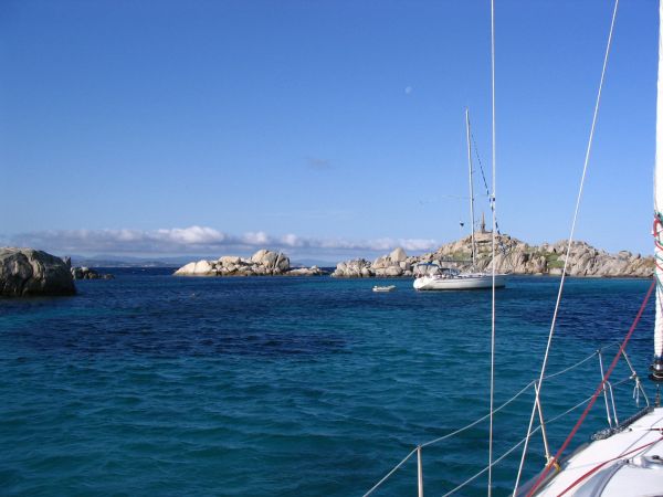 [JPG] mouillage_lavezzi